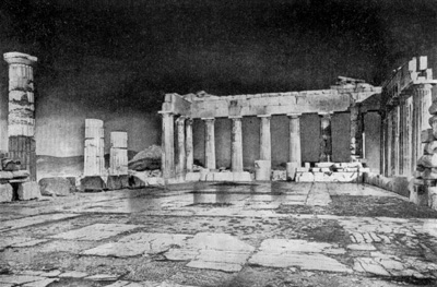 Архитектура Древней Греции. Афины. Парфенон. Вид целлы с западной стороны (до восстановления)