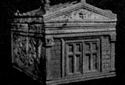 Архитектура Древнего Рима. Перузия. Мраморная урна из гробницы Волумниев, II в. до н.э.