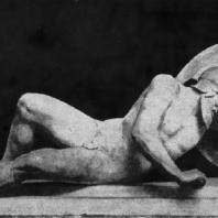 Раненый воин с восточного фронтона храма Афины-Афайи на острове Эгине. Мрамор. Около 490—480 гг. до н. э. Мюнхен. Глиптотека