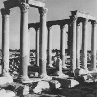 Пальмира. Термы Диоклетиана, перистиль у бассейна, III век
