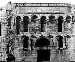Архитектура Древнего Рима. Салона (Сплит). Дворец Диоклетиана, 305 г. н.э. Золотые ворота