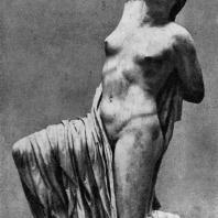 Раненая Ниобида. Вероятно, одна из фигур фронтонной композиции. Мрамор. Середина 5 в. до н. э. Рим. Музей Терм