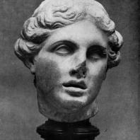 Голова Афродиты из Пергама. Мрамор. Начало 2 в. до н. э. Берлин