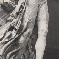 Нижняя часть статуи Ники. Скульптор Пэоний, ок. 420 г. до н.э. Музей в Олимпии. Фото: Анджей Дзевановский