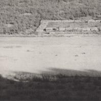 Олимпия. Центральная часть стадиона, на переднем плане алтарь Деметры, с противоположной стороны ложа элланодиков. Фото: Анджей Дзевановский