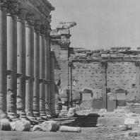Пальмира. Развалины восточной колоннады при храме Бела
