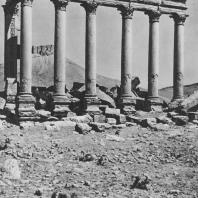 Пальмира. Фасад так называемого Надгробного храма, вид с востока