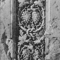 Пальмира. Фрагмент архитектурной декорации (виноградная лоза) из так называемого Храма знамён, III век