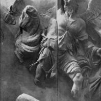 Алтарь Зевса в Пергаме. Южная сторона большого фриза. Уран, бог неба, в борьбе с гигантом