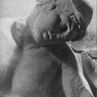 Алтарь Зевса в Пергаме. Восточная сторона большого фриза. Гигант Эфиальт (деталь), раненный в глаз стрелой Аполлона